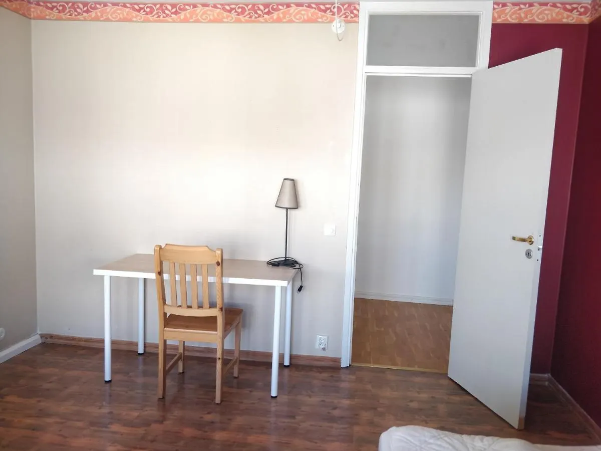 Large Room, Near Kista Galleria, 斯德哥尔摩 民宿
