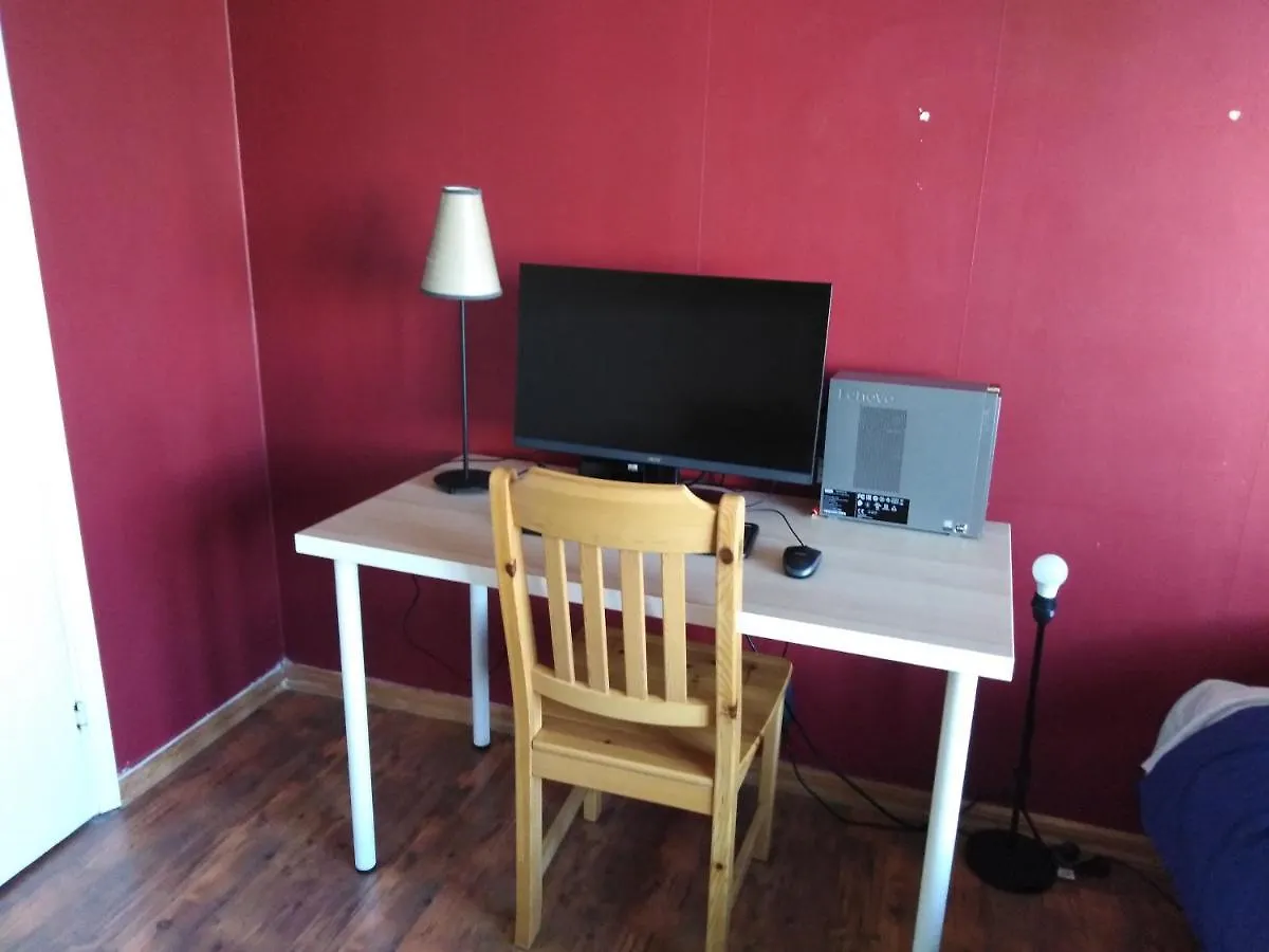 Проживание в семье Large Room, Near Kista Galleria, Стокгольм Швеция