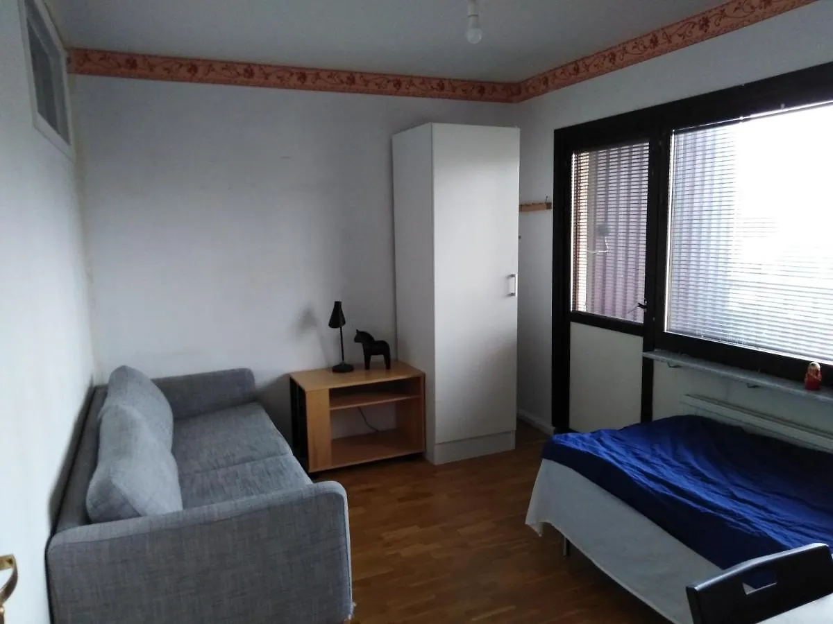 Проживание в семье Large Room, Near Kista Galleria, Стокгольм